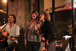 Trio Singing